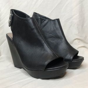 Madden Girl Kain wedges